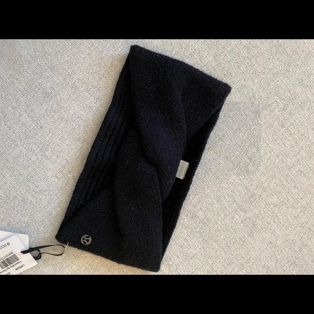 Lulu lemon sweater hair band